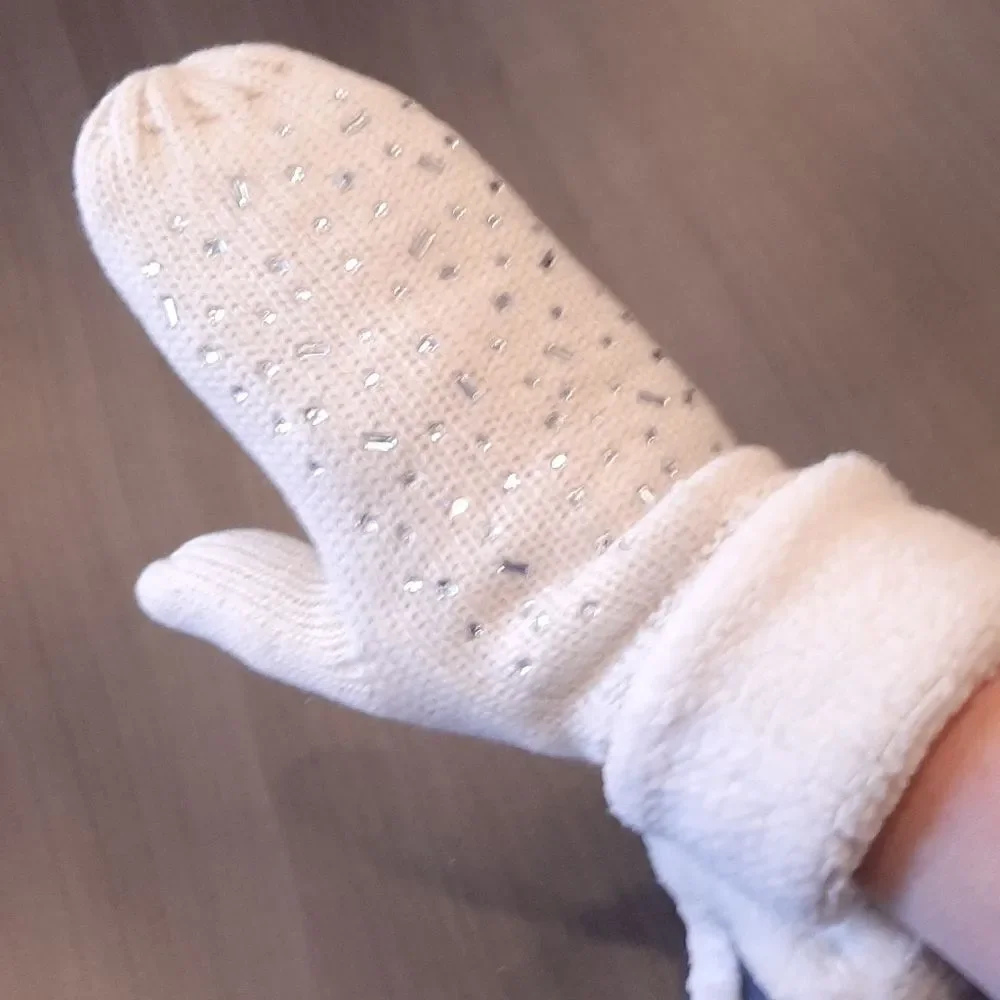 SIMI Chunky Knit Mittens Ivory Faux Fur Sherpa Rhinestone Embellished Winter